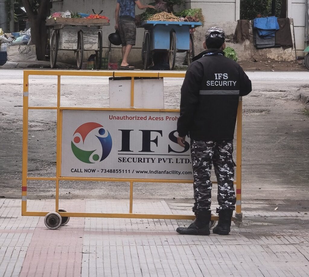 security technology and professional security guard